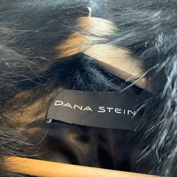 HP Dana Stein full length rabbit fur and lace coat - Picture 5 of 6